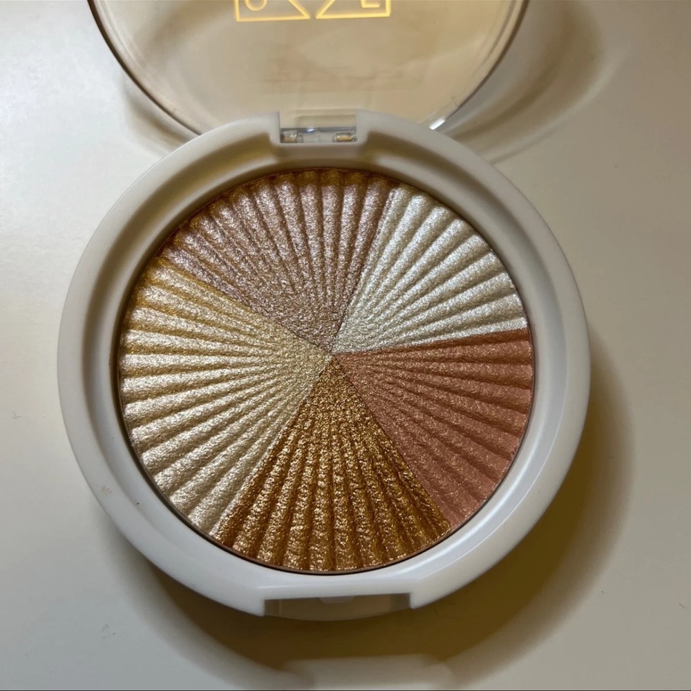 Ofra Highlighter Beverly Hills
